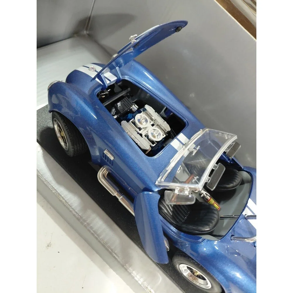 Road Signature 1:18 Diecast 1964 Shelby Cobra 427 S/C Convertible w/box
